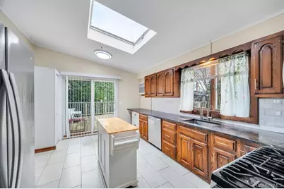 2315 Willow Street, Wantagh, NY 11793 - Photo 10