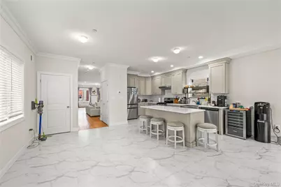 25 Sanford, New York, NY 10307 - Photo 10