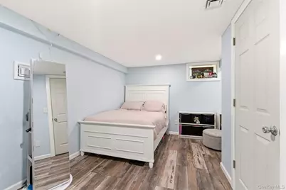 101 4th Avenue, East Northport, NY 11731 - Photo 16