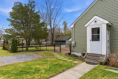 101 4th Avenue, East Northport, NY 11731 - Photo 20