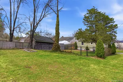 101 4th Avenue, East Northport, NY 11731 - Photo 22