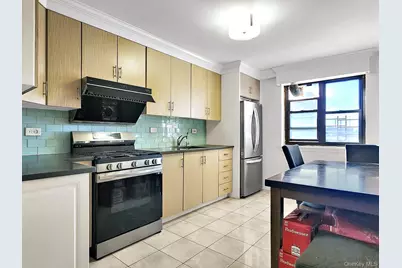 29-10 137th Street #2A, Flushing, NY 11354 - Photo 4