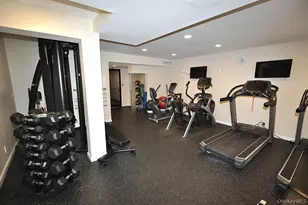 10 Old Mamaroneck Rd, White Plains, NY 10605 - Photo 28