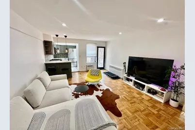 250 N Broadway #6J, Yonkers, NY 10701 - Photo 1