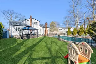 281 Breeze Ave, Ronkonkoma, NY 11779 - Photo 30