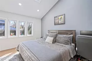 281 Breeze Ave, Ronkonkoma, NY 11779 - Photo 22