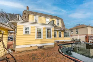 12-40 Beech Ct, College Point, NY 11356 - Photo 34