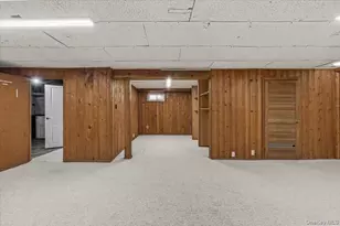 1871 Relyea Dr, Merrick, NY 11566 - Photo 22