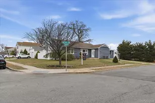 1871 Relyea Dr, Merrick, NY 11566 - Photo 4