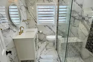 684 Dorothea Ln, Elmont, NY 11003 - Photo 10