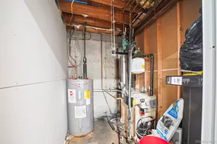 2 Buchanan Ave, Coram, NY 11727 - Photo 24