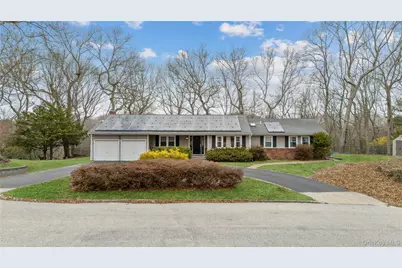 7 Fox Road, East Setauket, NY 11733 - Photo 1