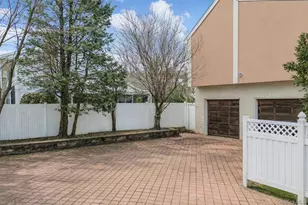 201 Arbutus Ave, New York, NY 10312 - Photo 46