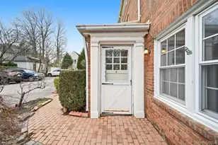 61 Davis Ave, White Plains, NY 10605 - Photo 4