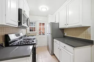 61 Davis Ave, White Plains, NY 10605 - Photo 14