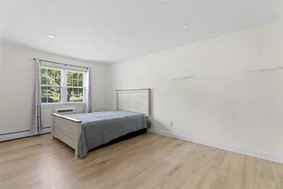 460 Old Town Road #3H, Port Jefferson, NY 11776 - Photo 10
