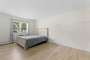 460 Old Town Rd, Port Jefferson, NY 11776 - Photo 10