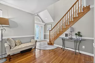 23 Beaverhill Ln, Huntington, NY 11743 - Photo 4