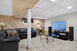 23 Beaverhill Ln, Huntington, NY 11743 - Photo 32