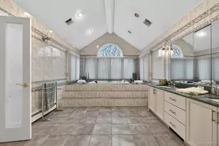 23 Beaverhill Ln, Huntington, NY 11743 - Photo 26