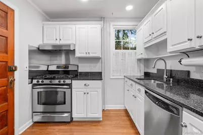 49 Weaver Street, Larchmont, NY 10538 - Photo 10