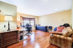 2041 Independence Dr, New Windsor, NY 12553 - Photo 28