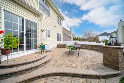 2041 Independence Drive, New Windsor, NY 12553 - Photo 46