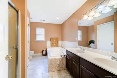 2041 Independence Drive, New Windsor, NY 12553 - Photo 30