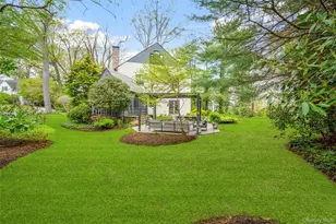 2 Vine Pl, Larchmont, NY 10538 - Photo 40