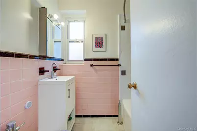 125-05 84th Avenue #6G, Kew Gardens, NY 11415 - Photo 16