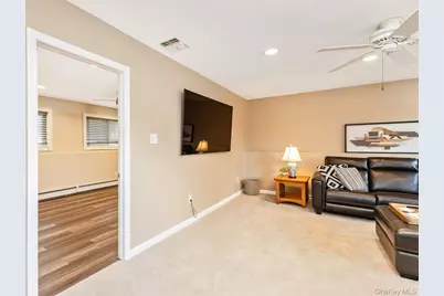 7 Quincy Lane, Smithtown, NY 11787 - Photo 34