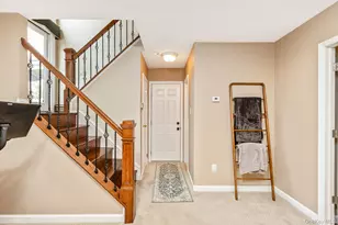 7 Quincy Ln, Smithtown, NY 11787 - Photo 30