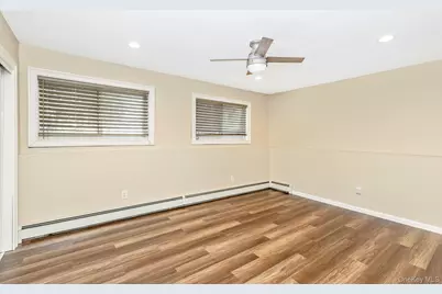 7 Quincy Lane, Smithtown, NY 11787 - Photo 32