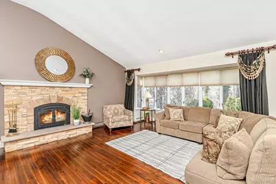 7 Quincy Lane, Smithtown, NY 11787 - Photo 10