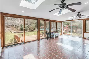 9 Cold Spring Hills Rd, Huntington, NY 11743 - Photo 14