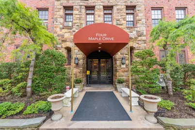 4 Maple Drive #6O, Great Neck, NY 11021 - Photo 2