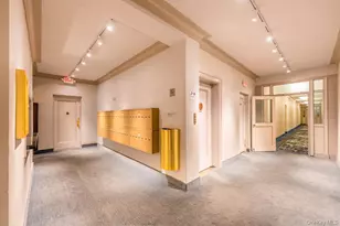 4 Maple Dr, Great Neck, NY 11021 - Photo 6