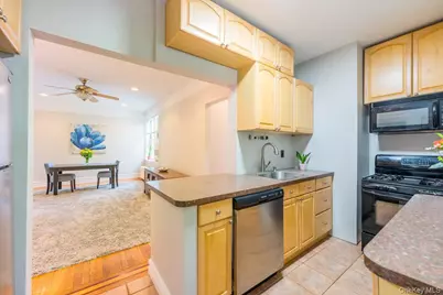 4 Maple Drive #6O, Great Neck, NY 11021 - Photo 8