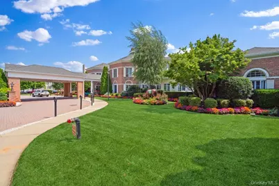 336 Trotting Lane, Westbury, NY 11590 - Photo 26