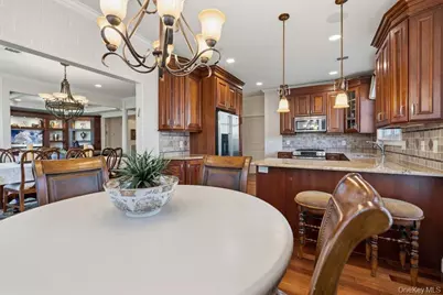 336 Trotting Lane, Westbury, NY 11590 - Photo 12