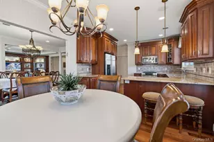 336 Trotting Ln, Westbury, NY 11590 - Photo 12