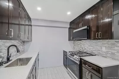 13314 Hawtree Creek Road, Ozone Park, NY 11420 - Photo 14