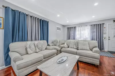 13314 Hawtree Creek Road, Ozone Park, NY 11420 - Photo 10