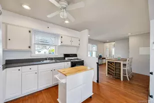 20 Willyn Rd, Blue Point, NY 11715 - Photo 12