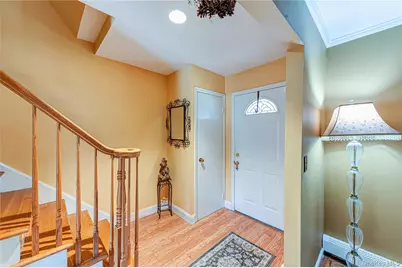 6 Roman Court, Lake Grove, NY 11755 - Photo 10