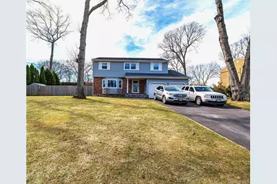 6 Roman Court, Lake Grove, NY 11755 - Photo 2