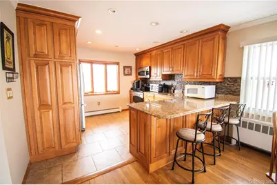 51 E 2nd Street, Freeport, NY 11520 - Photo 6