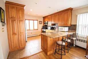 51 E 2nd St, Freeport, NY 11520 - Photo 6