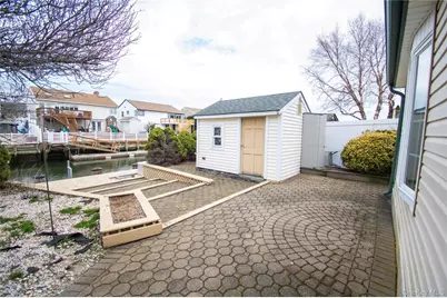 51 E 2nd Street, Freeport, NY 11520 - Photo 42