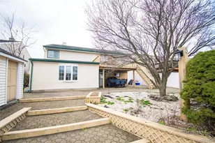 51 E 2nd St, Freeport, NY 11520 - Photo 44